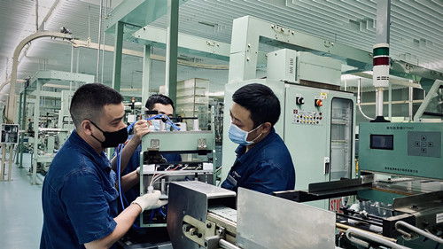 成都卷煙廠卷包車間啟動停產(chǎn)技改，助力產(chǎn)業(yè)升級與綠色發(fā)展